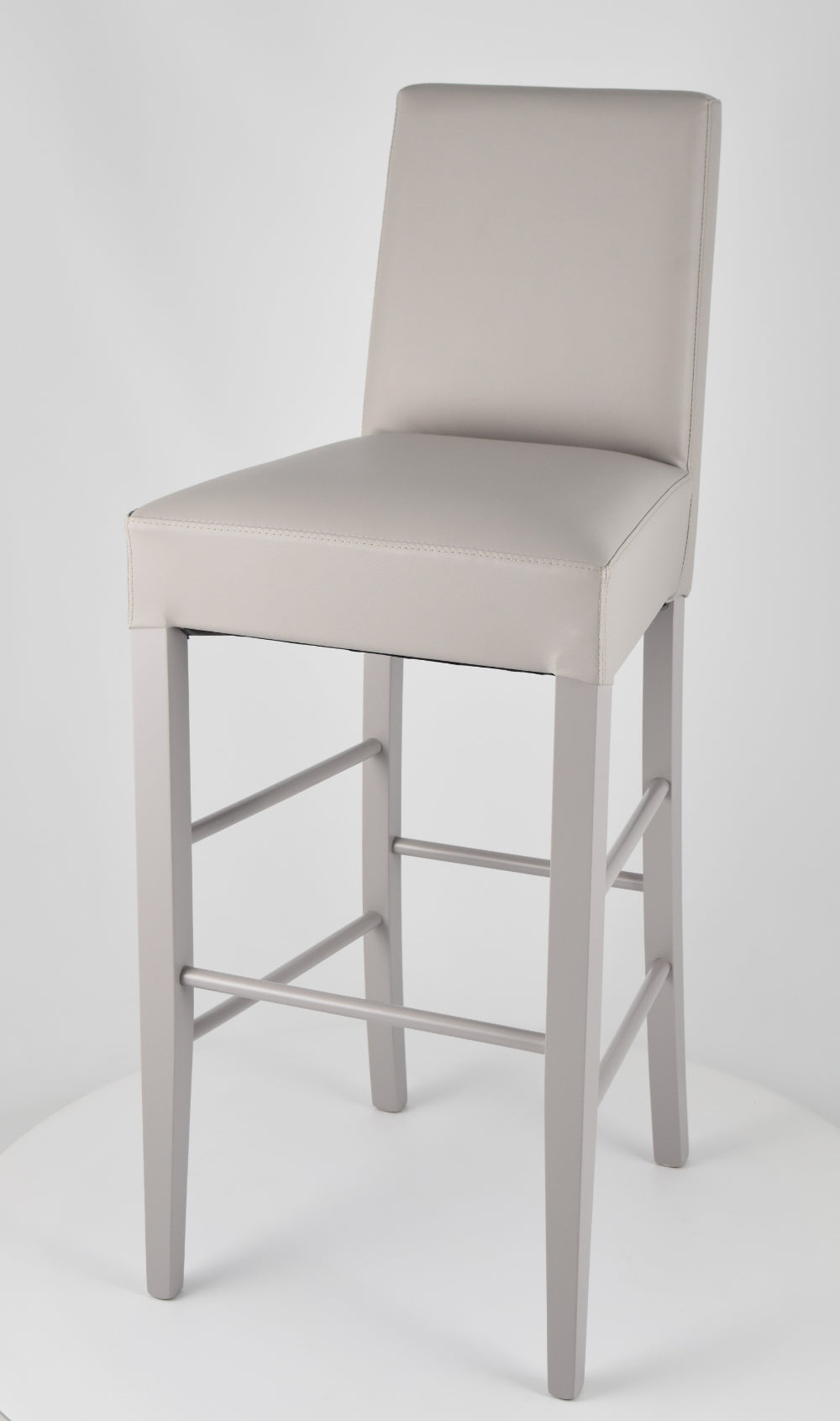 Set of high stools Luisa with structure in beech wood, seat and back upholstered and covered in artificial leather