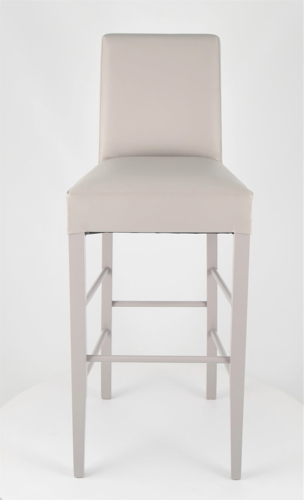 Set of high stools Luisa with structure in beech wood, seat and back upholstered and covered in artificial leather