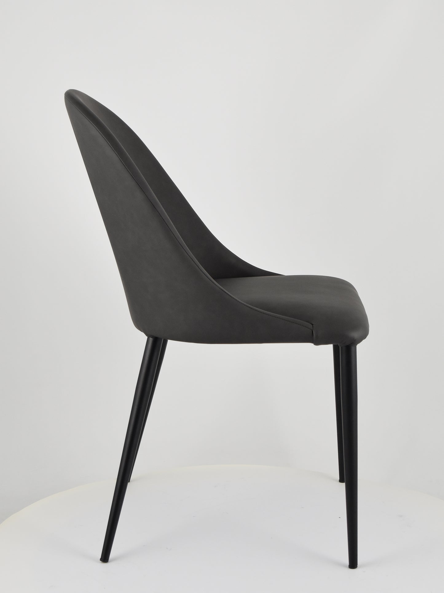 Set sedie imbottite per cucina e sala da pranzo rivestite in finta pelle e gambe in ferro nero opaco