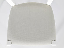 Carica l&#39;immagine nel visualizzatore di Gallery, Laccato Bianco/ Tessuto Bianco Ostrica/Set 4 sedie
