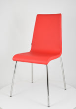 Carica l&#39;immagine nel visualizzatore di Gallery, Set sedie Madrid con scocca in multistrato imbottita e rivestita in pelle artificiale e basamento in tubo d&#39;acciaio
