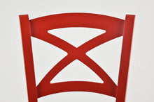 Cargar imagen en el visor de la galería, Silla modelo Cross con robusta estructura de madera de haya y asiento de madera
