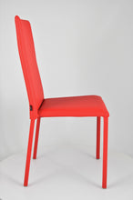 Lade das Bild in den Galerie-Viewer, Set von stapelbaren Stühlen Julia mit robustem Gestell aus Stahl, gepolstert und mit Kunstleder bezogen
