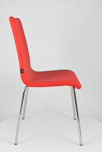 Cargar imagen en el visor de la galería, Juego de sillas Madrid con patas en acero cromado y asiento en madera multicapa, tapizado en polipiel color blanco
