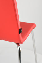 Charger l&#39;image dans la galerie, Set chaises Madrid avec pieds en acier chromé et assise en bois multicouche, rembourrée et revêtue en cuir artificial blanc
